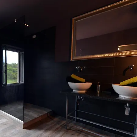 Gocce Di Luna Bed & Breakfast 3*