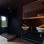 Gocce Di Luna Bed & Breakfast 3*
