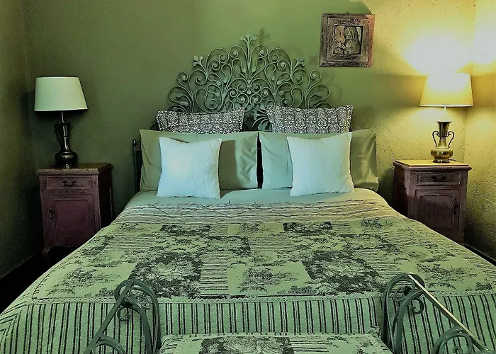 Gocce Di Luna Bed and Breakfast 3*
