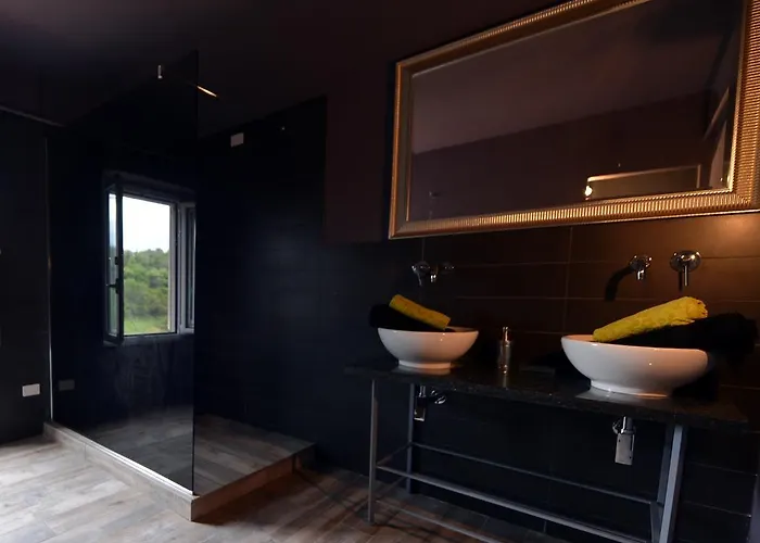 Gocce Di Luna Bed and Breakfast 3*